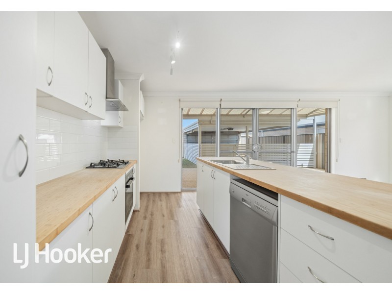 20 Padua Road, Piara Waters WA 6112