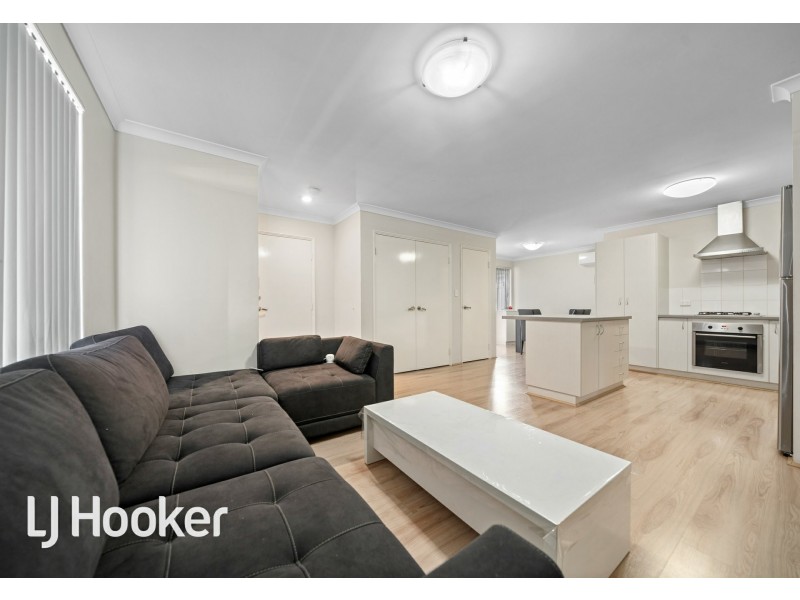 2/148 Treasure Road, Queens Park WA 6107