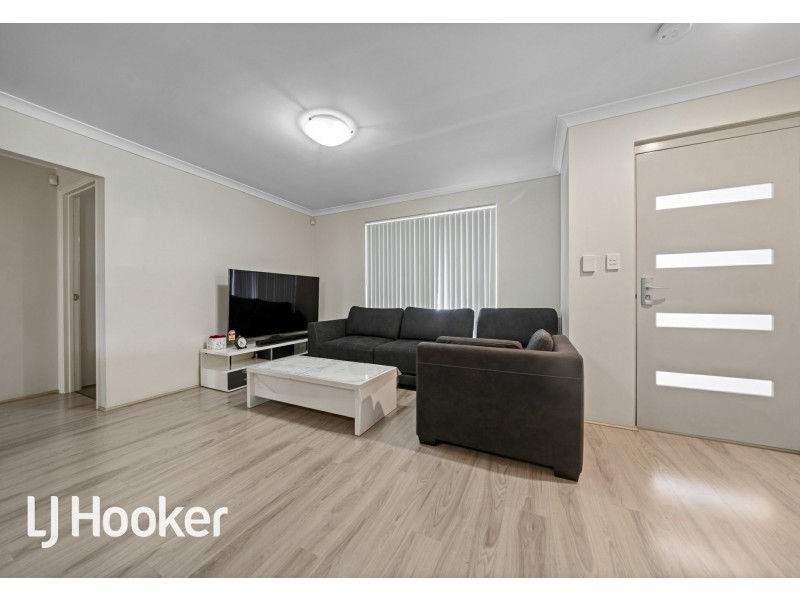 2/148 Treasure Road, Queens Park WA 6107