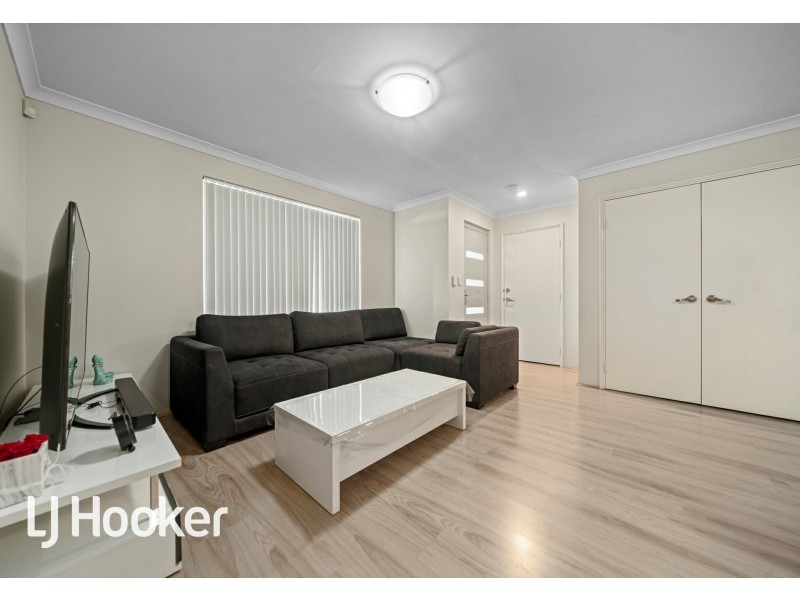 2/148 Treasure Road, Queens Park WA 6107