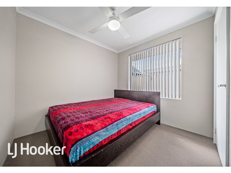 2/148 Treasure Road, Queens Park WA 6107