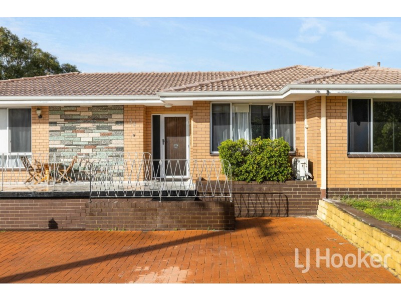 34 Stonehouse Crescent, Bentley WA 6102