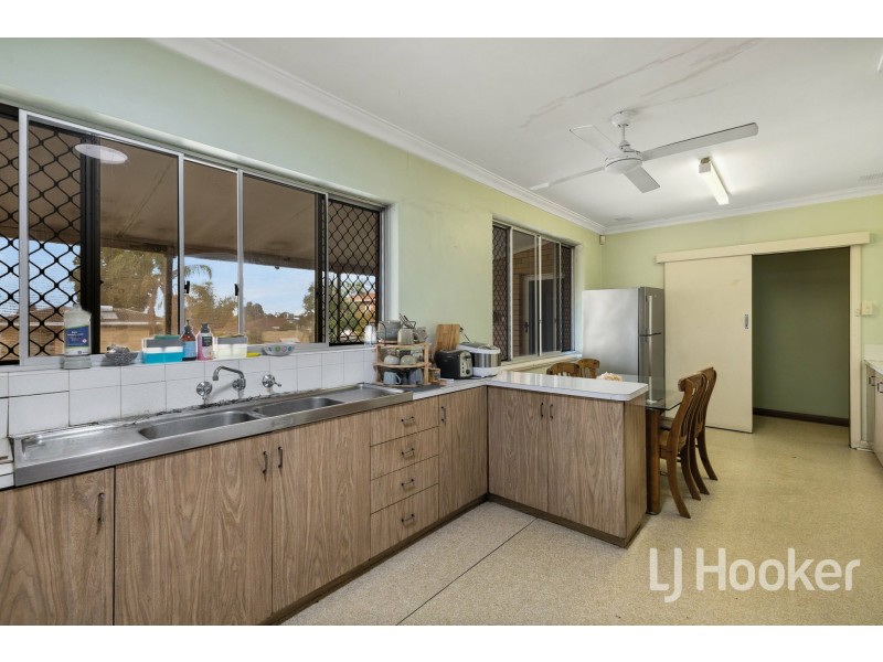 34 Stonehouse Crescent, Bentley WA 6102