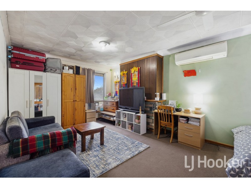 34 Stonehouse Crescent, Bentley WA 6102