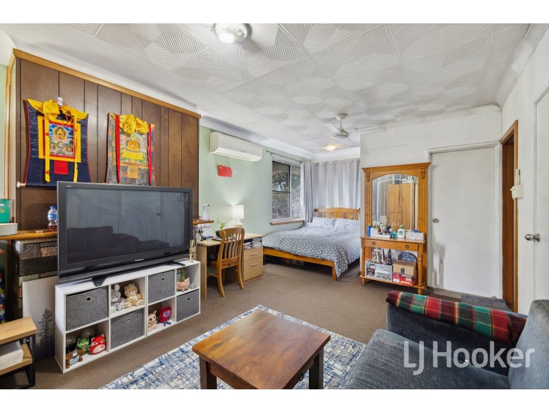 34 Stonehouse Crescent, Bentley WA 6102