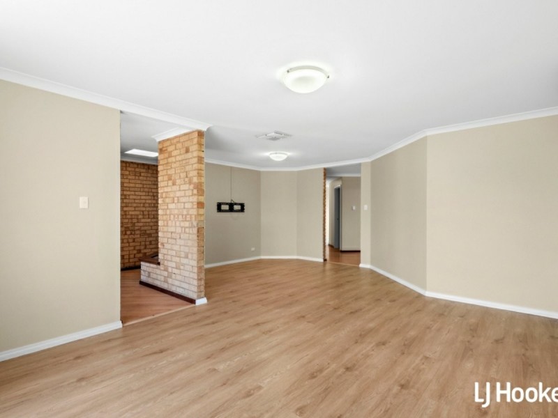 8 Aboyne Place, Seville Grove WA 6112