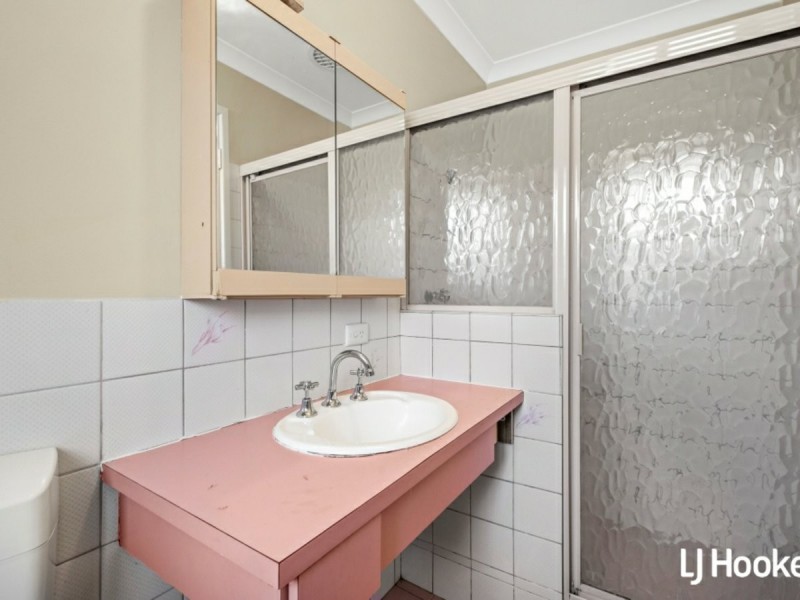 8 Aboyne Place, Seville Grove WA 6112