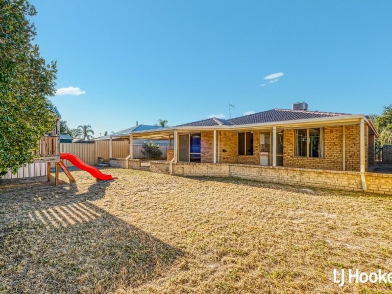 8 Aboyne Place, Seville Grove WA 6112