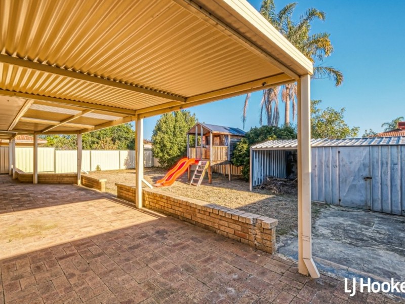 8 Aboyne Place, Seville Grove WA 6112