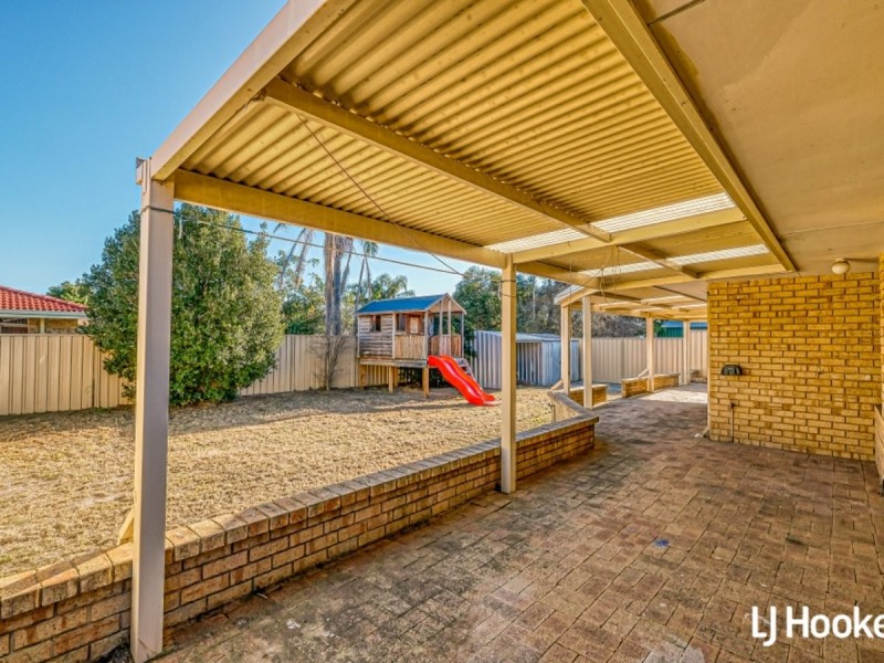 8 Aboyne Place, Seville Grove WA 6112