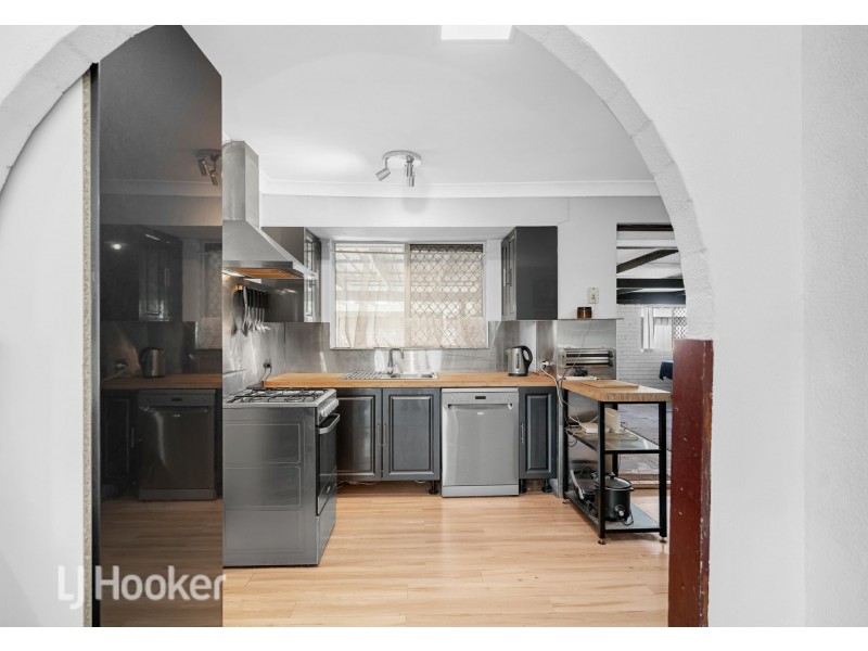 11 Oleander Street, Maddington WA 6109