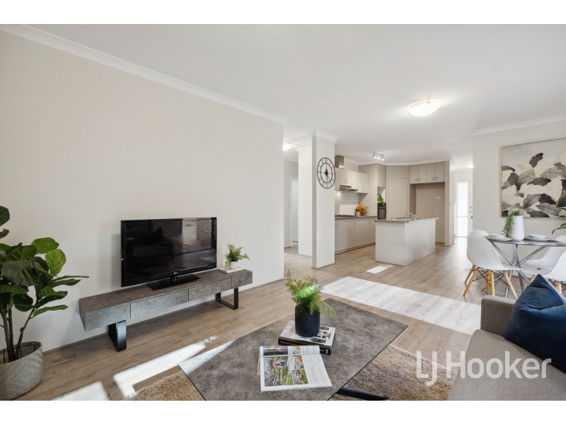 2/82 Queen Street, Bentley WA 6102