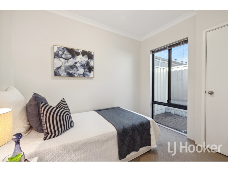 2/82 Queen Street, Bentley WA 6102