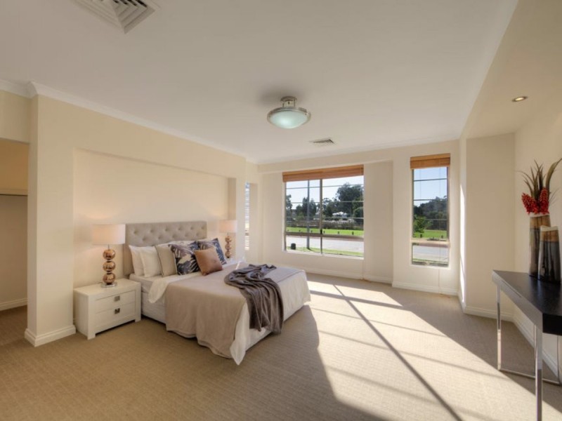 107 Maamba Road, Wattle Grove WA 6107