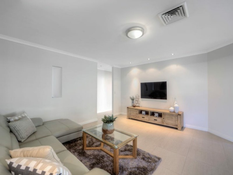 107 Maamba Road, Wattle Grove WA 6107
