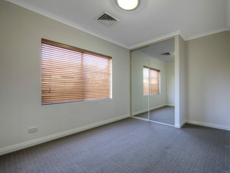 107 Maamba Road, Wattle Grove WA 6107