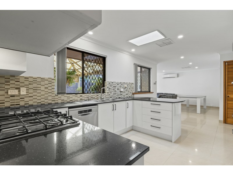 8 Pearson Crescent, Bull Creek WA 6149