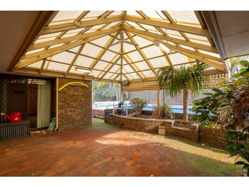 8 Pearson Crescent, Bull Creek WA 6149