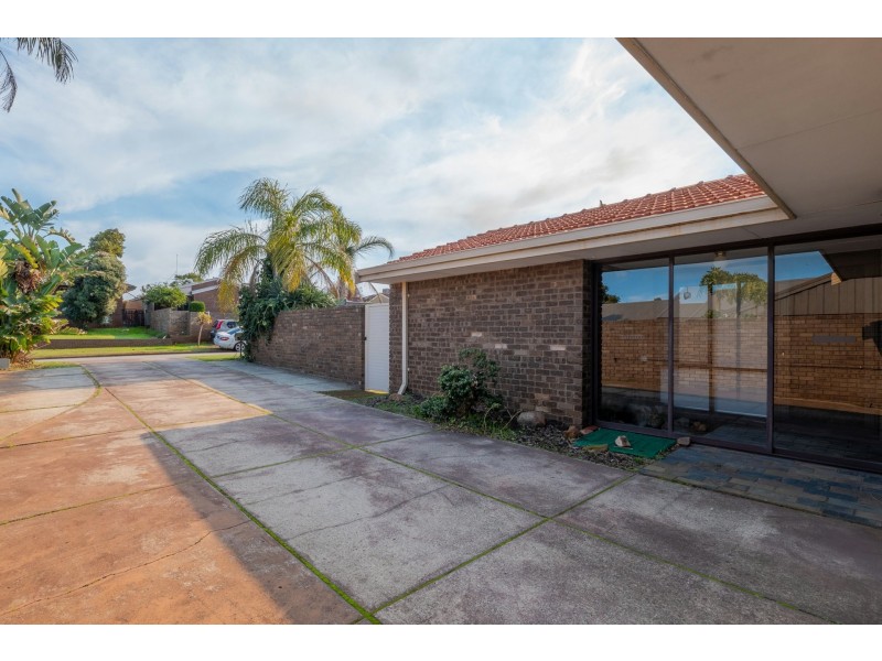 8 Pearson Crescent, Bull Creek WA 6149