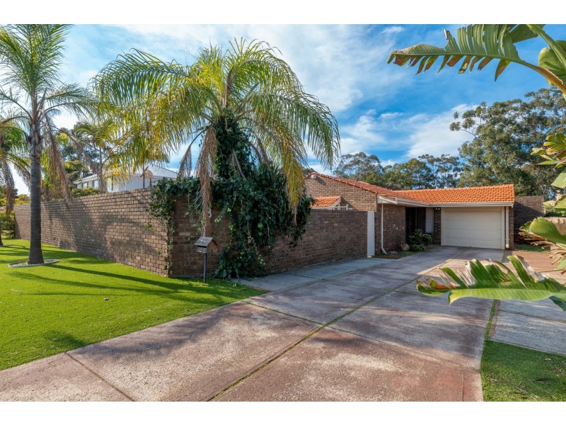 8 Pearson Crescent, Bull Creek WA 6149