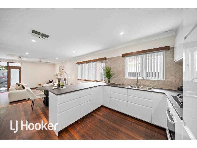 32 Wavel Avenue, Riverton WA 6148