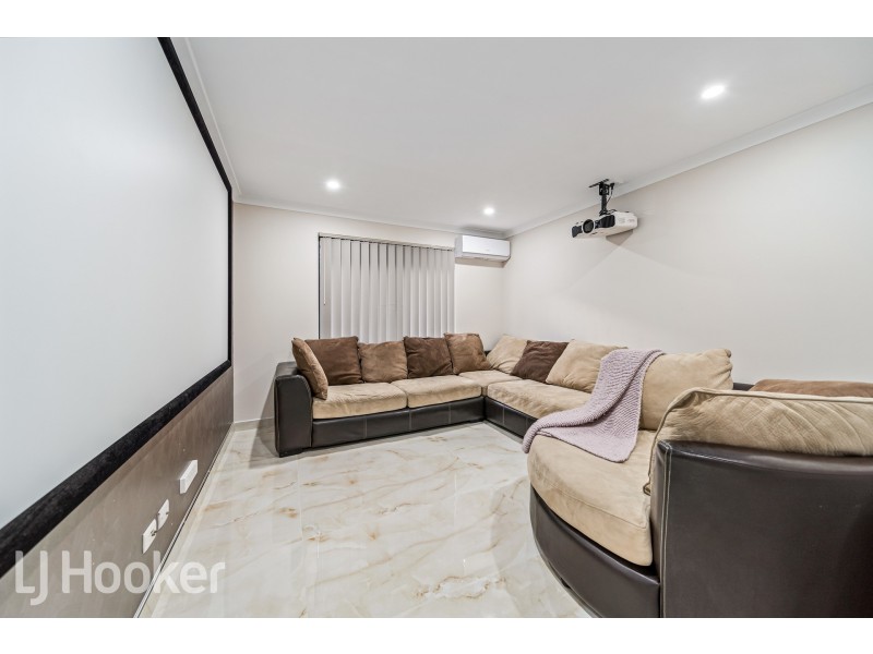 19 Retchford Way, Queens Park WA 6107