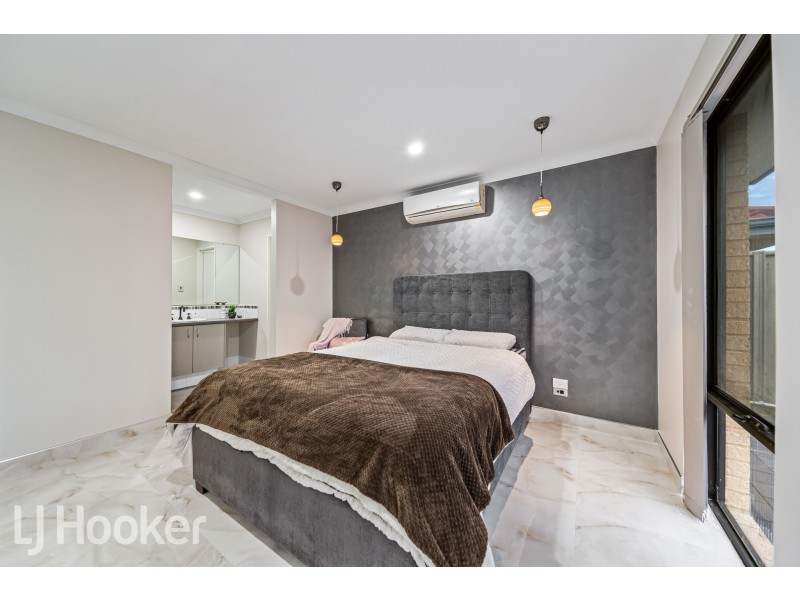 19 Retchford Way, Queens Park WA 6107