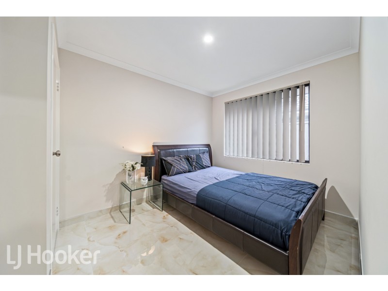 19 Retchford Way, Queens Park WA 6107