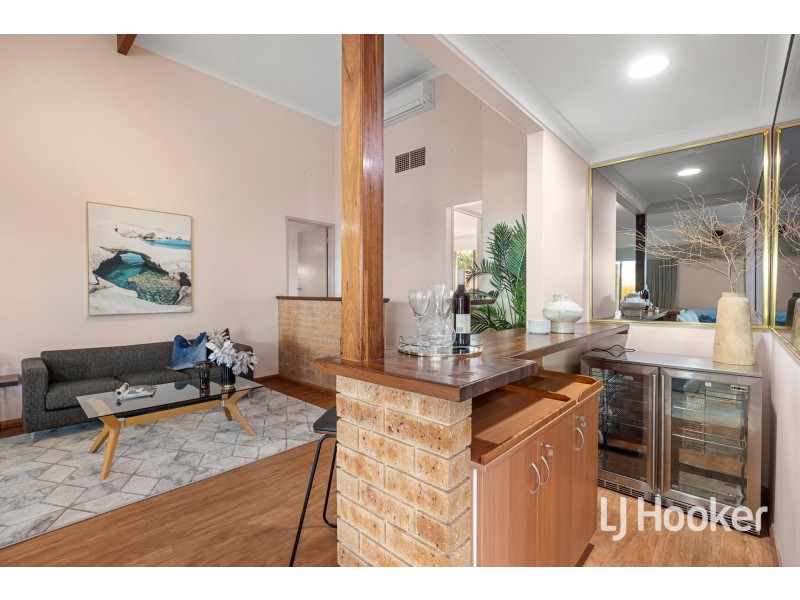 16 Prescott Drive, Murdoch WA 6150