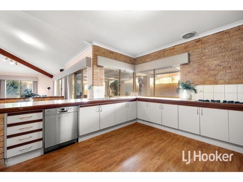 16 Prescott Drive, Murdoch WA 6150