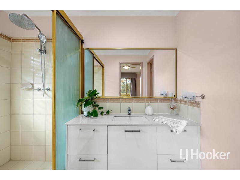 16 Prescott Drive, Murdoch WA 6150