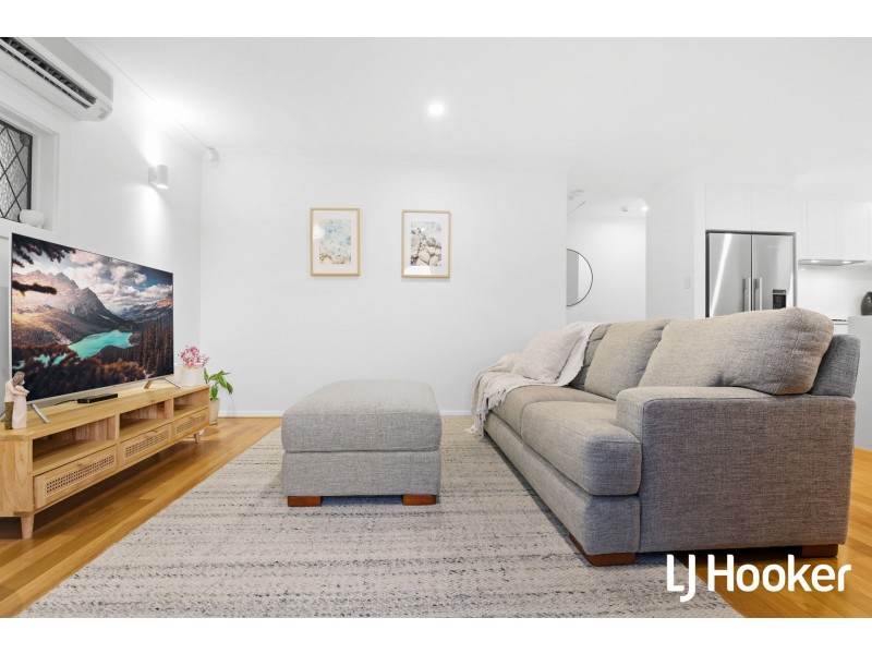 4/57 Leonora Street, Como WA 6152