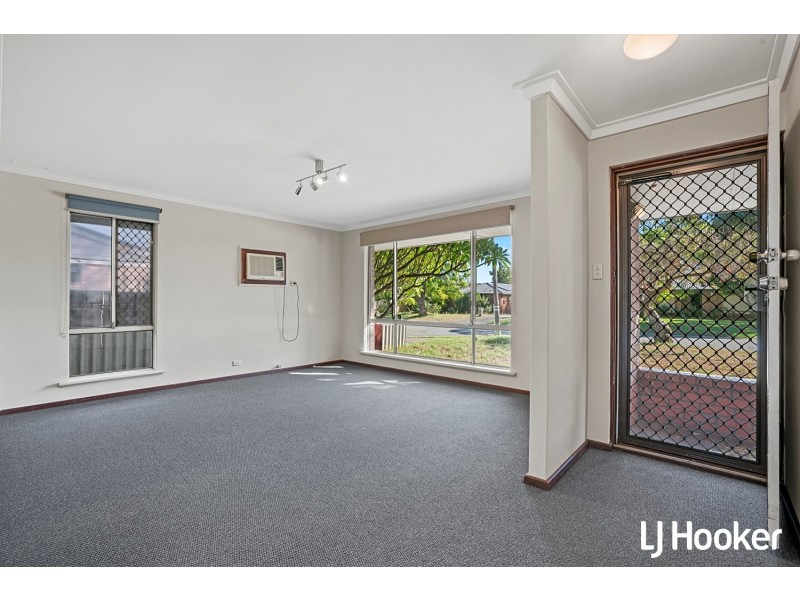 27 Kootingal Road, Armadale WA 6112