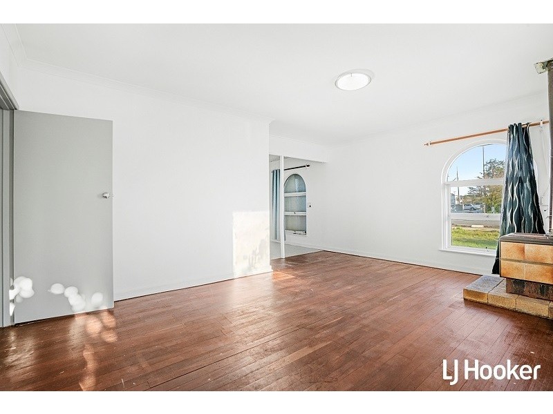 113 Central Avenue, Redcliffe WA 6104