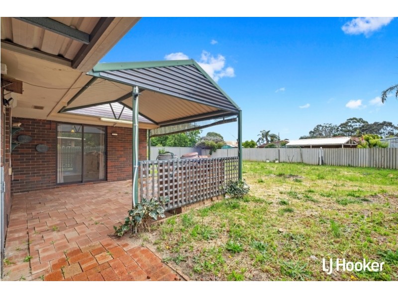 67 Gribble Avenue, Armadale WA 6112