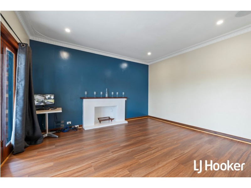 16 Taree Street, St James WA 6102