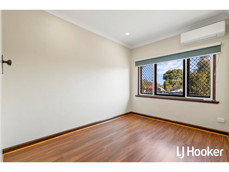 16 Taree Street, St James WA 6102