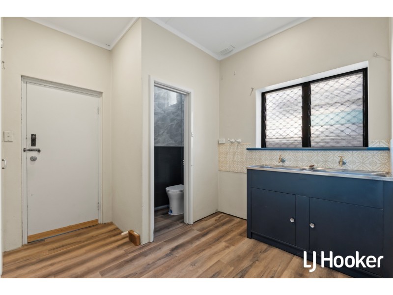 16 Taree Street, St James WA 6102