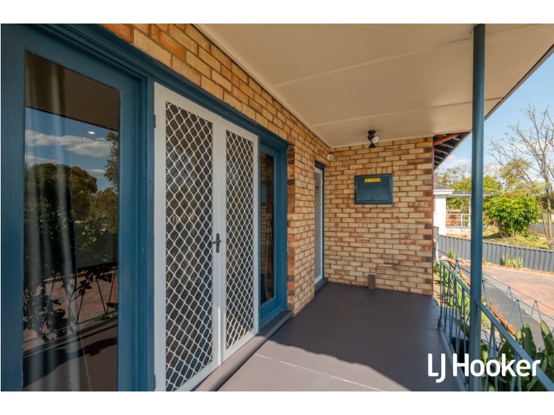 16 Taree Street, St James WA 6102