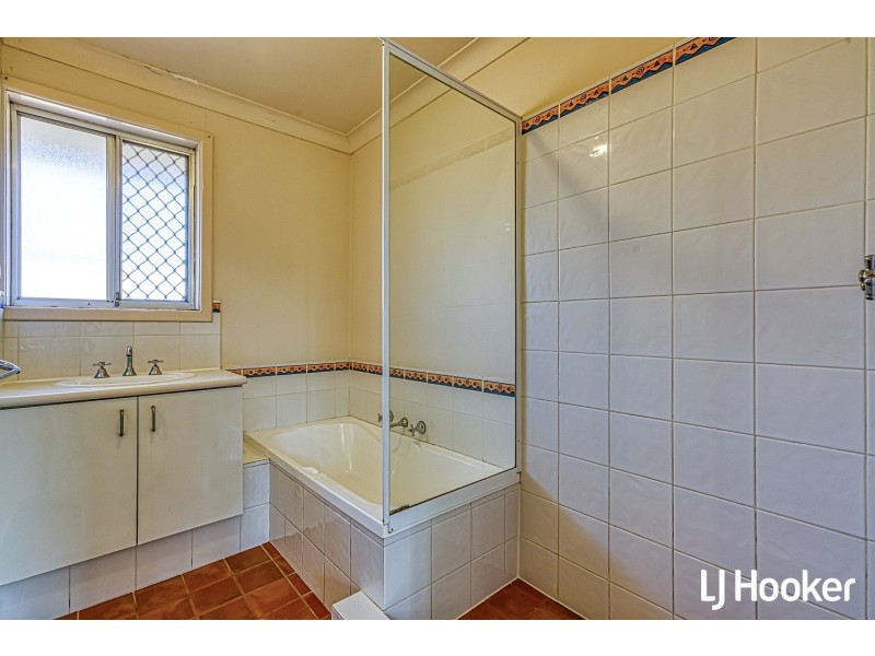 8 Wandarra Close, Karawara WA 6152