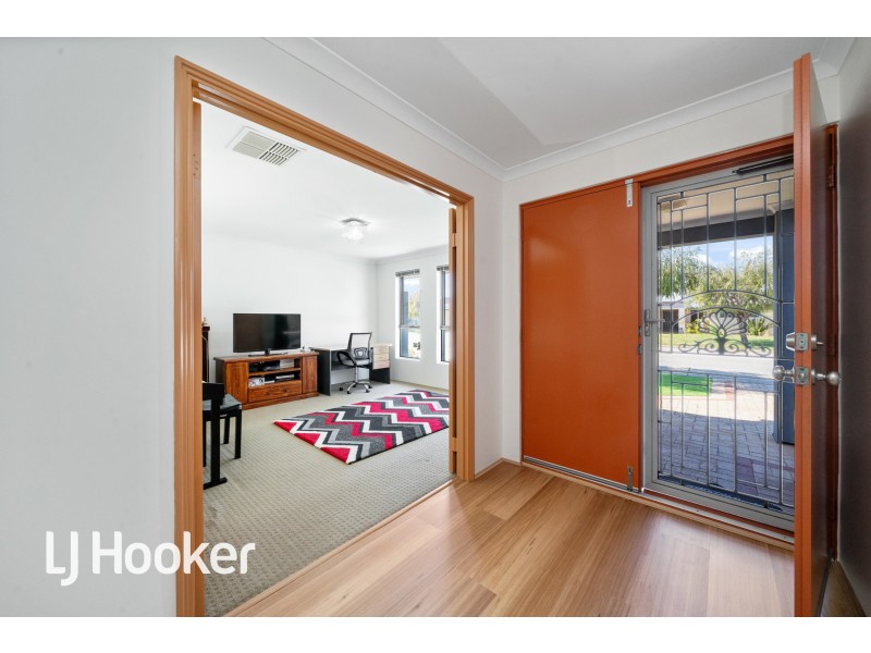 29 Reginald Street, Queens Park WA 6107