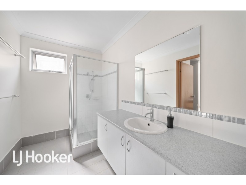 29 Reginald Street, Queens Park WA 6107