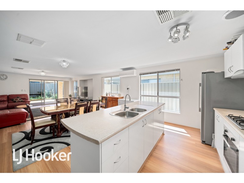 29 Reginald Street, Queens Park WA 6107