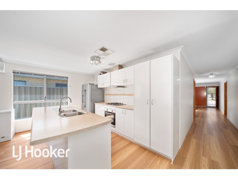 29 Reginald Street, Queens Park WA 6107