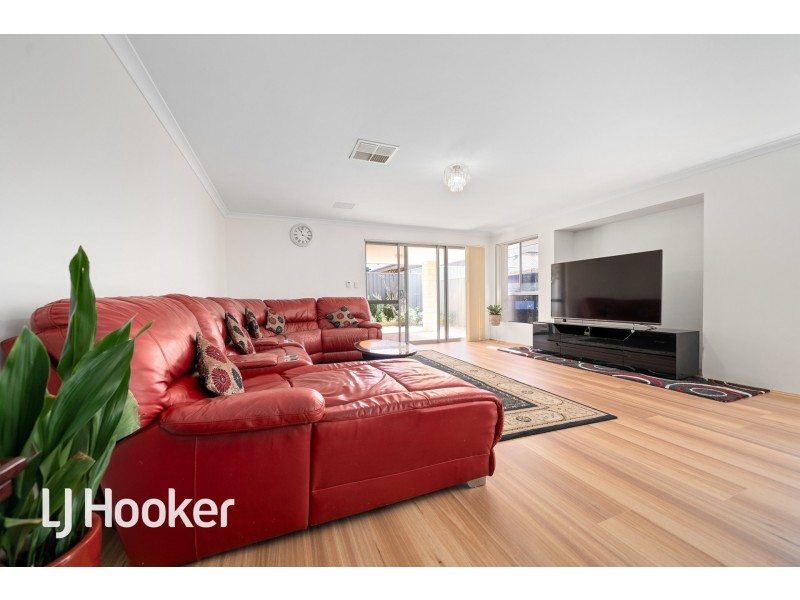 29 Reginald Street, Queens Park WA 6107