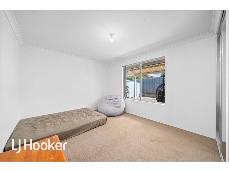 29 Reginald Street, Queens Park WA 6107