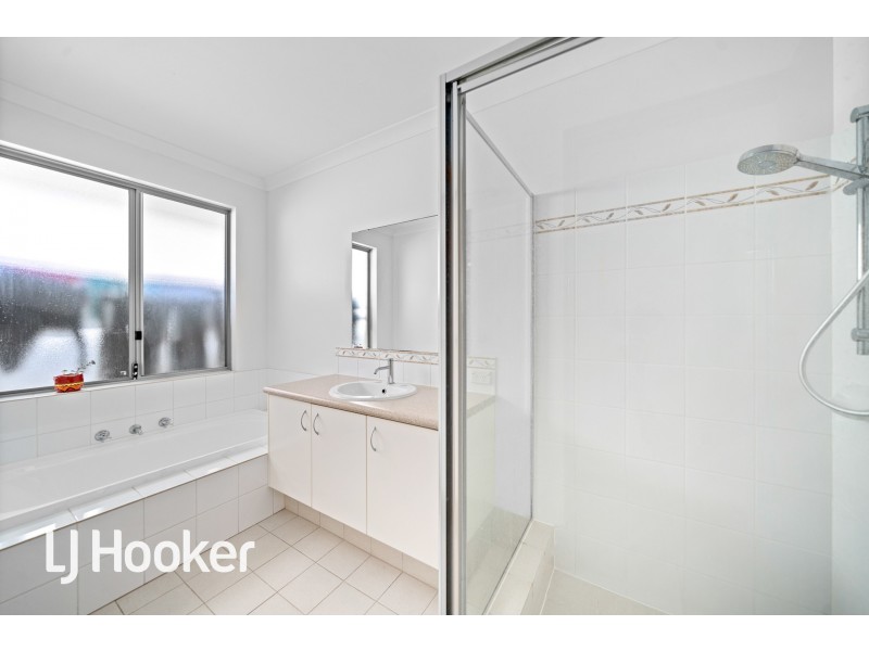 29 Reginald Street, Queens Park WA 6107