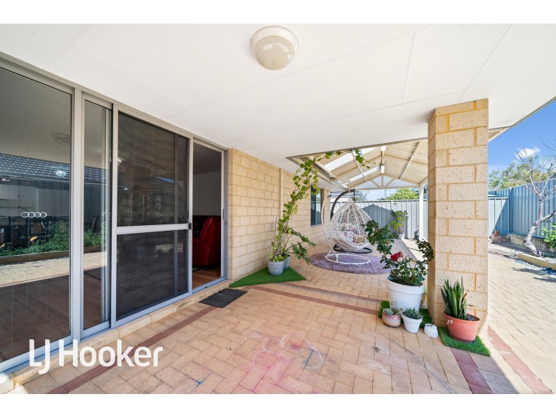 29 Reginald Street, Queens Park WA 6107