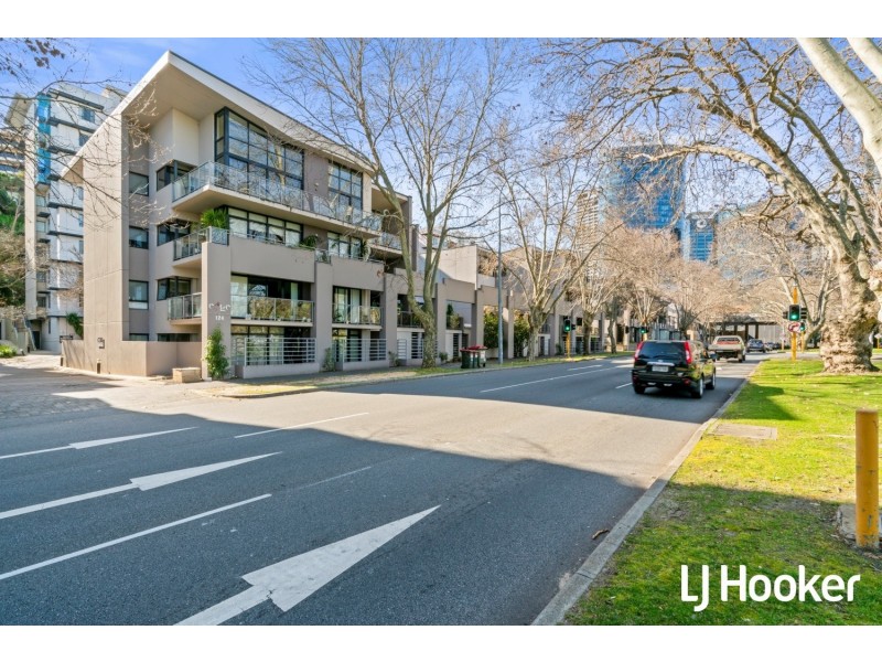 Unit 20/124 Mounts Bay Rd, Perth WA 6000