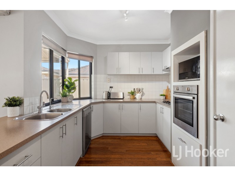 4/82 Queen Street, Bentley WA 6102